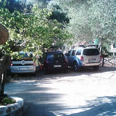 Il Vecchio Gelso アパート パリヌロ