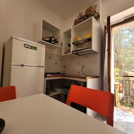 アパート Il Vecchio Gelso パリヌロ